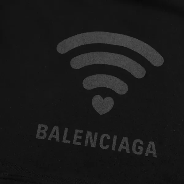 【BALENCIAGA 公式旗艦店】バレンシアガ パーカースウェット ご好評に付き再入荷!241127 【BALENCIAGA 公式旗艦店】バレンシアガ パーカースウェット ご好評に付き再入荷!241127