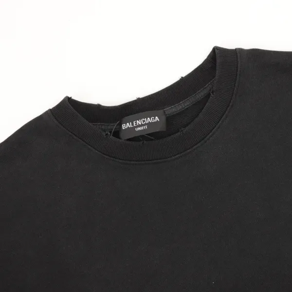 【BALENCIAGA 公式旗艦店】バレンシアガ 丸首の衛衣 スウェット ご好評に付き再入荷！241120