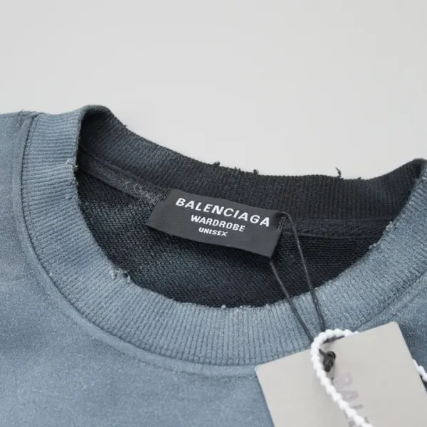 【BALENCIAGA 公式旗艦店】バレンシアガ 丸首の衛衣 スウェット ご好評に付き再入荷!241120 【BALENCIAGA 公式旗艦店】バレンシアガ 丸首の衛衣 スウェット ご好評に付き再入荷!241120