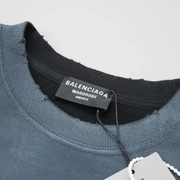 【BALENCIAGA 公式旗艦店】バレンシアガ 丸首の衛衣 スウェット ご好評に付き再入荷!241120 【BALENCIAGA 公式旗艦店】バレンシアガ 丸首の衛衣 スウェット ご好評に付き再入荷!241120