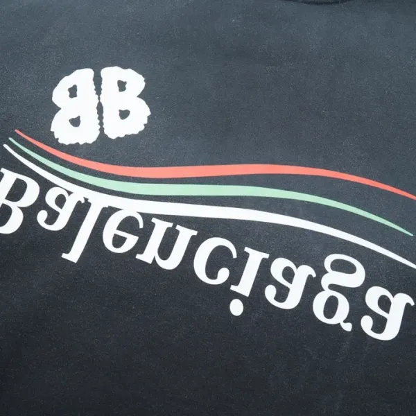 【BALENCIAGA 公式旗艦店】バレンシアガ 丸首の衛衣 スウェット ご好評に付き再入荷!241120 【BALENCIAGA 公式旗艦店】バレンシアガ 丸首の衛衣 スウェット ご好評に付き再入荷!241120