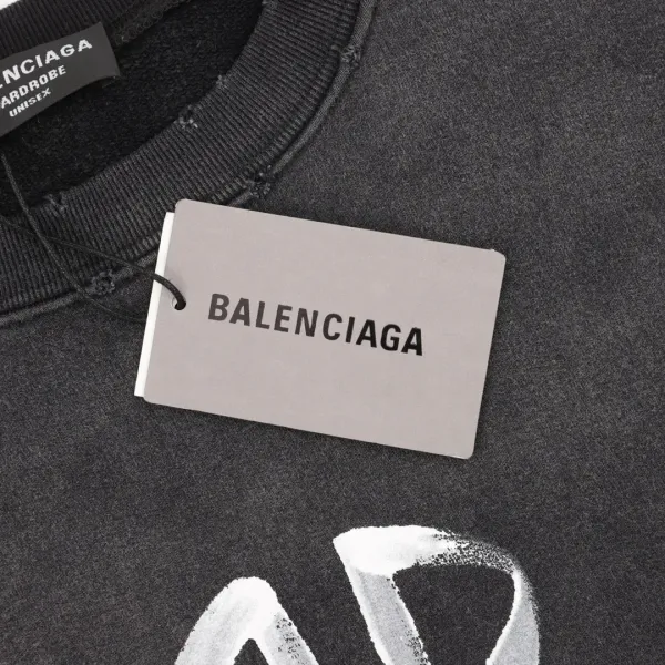 【BALENCIAGA 公式旗艦店】バレンシアガ 丸首の衛衣 スウェットご好評に付き再入荷!241114 【BALENCIAGA 公式旗艦店】バレンシアガ 丸首の衛衣 スウェットご好評に付き再入荷!241114