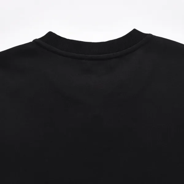 【BALENCIAGA 公式旗艦店】バレンシアガ 丸首の衛衣 スウェット ご好評に付き再入荷! 【BALENCIAGA 公式旗艦店】バレンシアガ 丸首の衛衣 スウェット ご好評に付き再入荷!