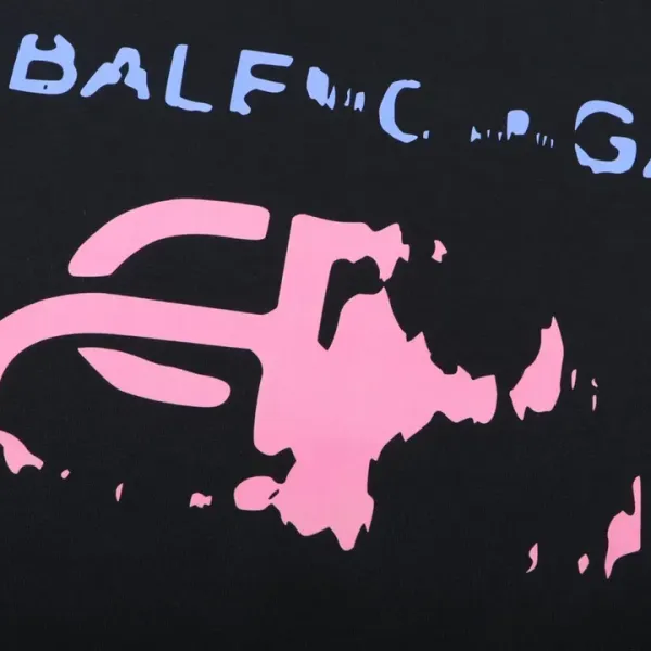 【BALENCIAGA 公式旗艦店】バレンシアガ 丸首の衛衣 スウェット ご好評に付き再入荷！