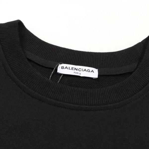 【BALENCIAGA 公式旗艦店】バレンシアガ 丸首の衛衣 スウェット ご好評に付き再入荷！