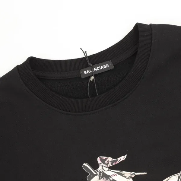 【BALENCIAGA 公式旗艦店】バレンシアガ 丸首の衛衣 スウェット ご好評に付き再入荷! 【BALENCIAGA 公式旗艦店】バレンシアガ 丸首の衛衣 スウェット ご好評に付き再入荷!