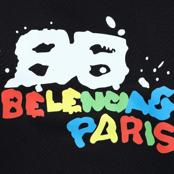 【BALENCIAGA 公式旗艦店】バレンシアガ 丸首の衛衣 スウェットご好評に付き再入荷! 【BALENCIAGA 公式旗艦店】バレンシアガ 丸首の衛衣 スウェットご好評に付き再入荷!