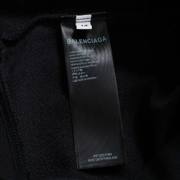 【BALENCIAGA 公式旗艦店】バレンシアガ 丸首の衛衣 スウェットご好評に付き再入荷! 【BALENCIAGA 公式旗艦店】バレンシアガ 丸首の衛衣 スウェットご好評に付き再入荷!
