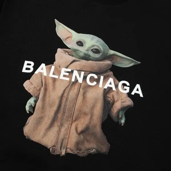 【BALENCIAGA 公式旗艦店】バレンシアガ 丸首の衛衣 スウェット ご好評に付き再入荷! 【BALENCIAGA 公式旗艦店】バレンシアガ 丸首の衛衣 スウェット ご好評に付き再入荷!