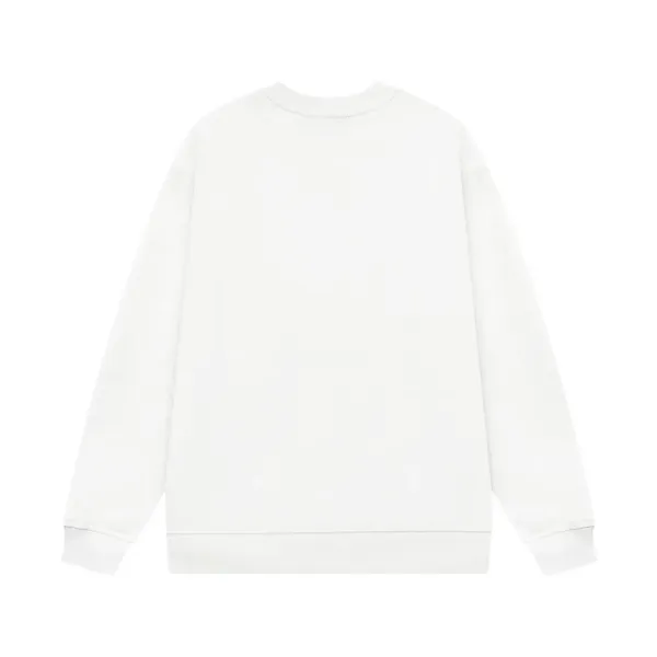 【FENDI 公式旗艦店】フェンディ 丸首の衛衣 スウェットご好評に付き再入荷!250110 【FENDI 公式旗艦店】フェンディ 丸首の衛衣 スウェットご好評に付き再入荷!250110