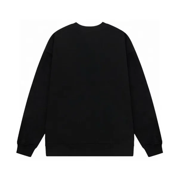 【FENDI 公式旗艦店】フェンディ 丸首の衛衣 スウェットご好評に付き再入荷!250110 【FENDI 公式旗艦店】フェンディ 丸首の衛衣 スウェットご好評に付き再入荷!250110