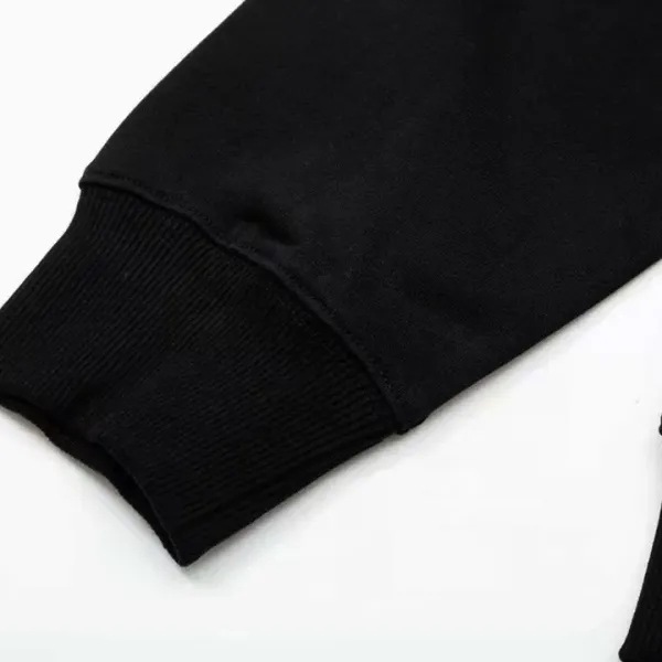 【FENDI 公式旗艦店】フェンディ丸首の衛衣 スウェット ご好評に付き再入荷!241211 【FENDI 公式旗艦店】フェンディ丸首の衛衣 スウェット ご好評に付き再入荷!241211