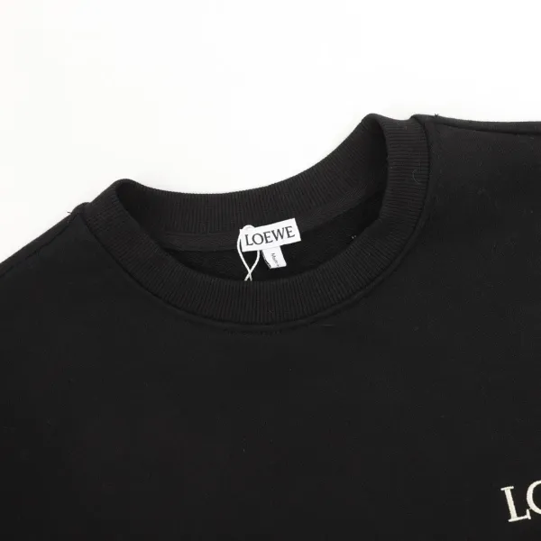 【LOEWE 公式旗艦店】 ロエベ 丸首の衛衣 スウェット ご好評に付き再入荷! 【LOEWE 公式旗艦店】 ロエベ 丸首の衛衣 スウェット ご好評に付き再入荷!