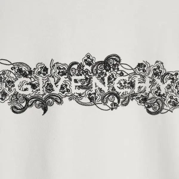 【GIVENCHY 公式旗艦店】ジバンシー 丸首の衛衣 スウェットご好評に付き再入荷!241122 【GIVENCHY 公式旗艦店】ジバンシー 丸首の衛衣 スウェットご好評に付き再入荷!241122