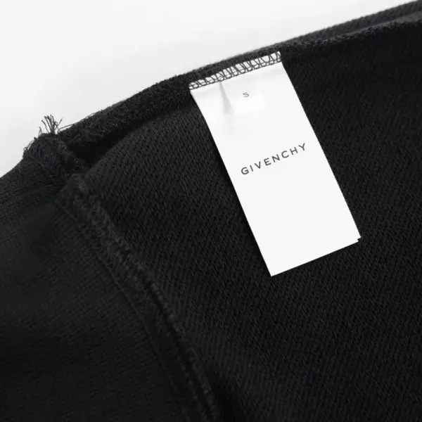 【GIVENCHY 公式旗艦店】ジバンシー 丸首の衛衣 スウェットご好評に付き再入荷 241114 【GIVENCHY 公式旗艦店】ジバンシー 丸首の衛衣 スウェットご好評に付き再入荷 241114