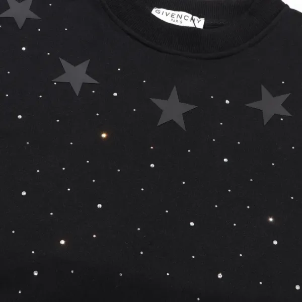 【GIVENCHY 公式旗艦店】ジバンシー 丸首の衛衣 スウェットご好評に付き再入荷   241114