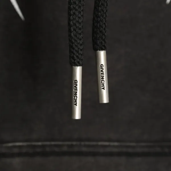 【GIVENCHY 公式旗艦店】ジバンシー パーカー スウェットご好評に付き再入荷 241114 【GIVENCHY 公式旗艦店】ジバンシー パーカー スウェットご好評に付き再入荷 241114