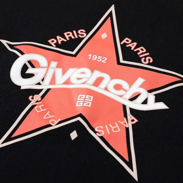 【GIVENCHY 公式旗艦店】ジバンシー 丸首の衛衣 スウェットご好評に付き再入荷 240829