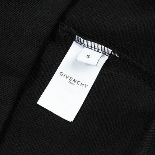 【GIVENCHY 公式旗艦店】ジバンシー パーカー スウェット ご好評に付き再入荷 240830 【GIVENCHY 公式旗艦店】ジバンシー パーカー スウェット ご好評に付き再入荷 240830