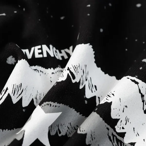 【GIVENCHY 公式旗艦店】ジバンシー 丸首の衛衣 スウェットご好評に付き再入荷 240809 【GIVENCHY 公式旗艦店】ジバンシー 丸首の衛衣 スウェットご好評に付き再入荷 240809