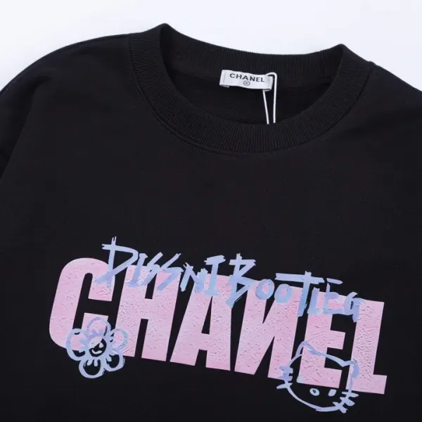 【CHANEL 公式旗艦店】シャネル 丸首の衛衣 スウェット ご好評に付き再入荷! 【CHANEL 公式旗艦店】シャネル 丸首の衛衣 スウェット ご好評に付き再入荷!