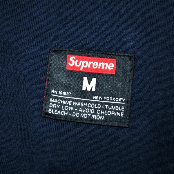 【Supreme 公式旗艦店】丸首の衛衣 スウェットご好評に付き再入荷!241115 【Supreme 公式旗艦店】丸首の衛衣 スウェットご好評に付き再入荷!241115