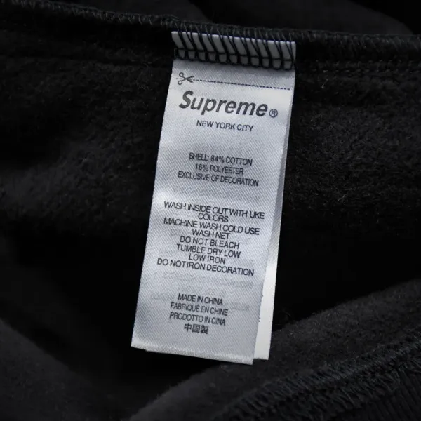 【Supreme  公式旗艦店】 丸首の衛衣  スウェットご好評に付き再入荷！241115