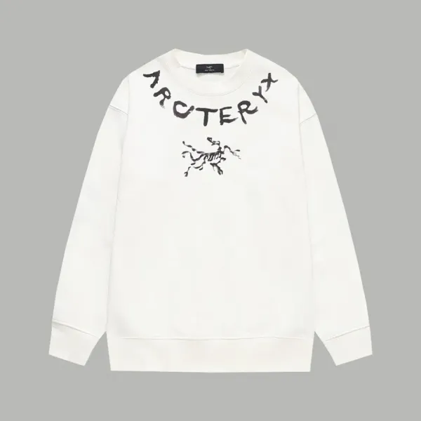 【ARCTERYX 公式旗艦店】アークテリクス 丸首の衛衣 スウェット ご好評に付き再入荷!241210 【ARCTERYX 公式旗艦店】アークテリクス 丸首の衛衣 スウェット ご好評に付き再入荷!241210