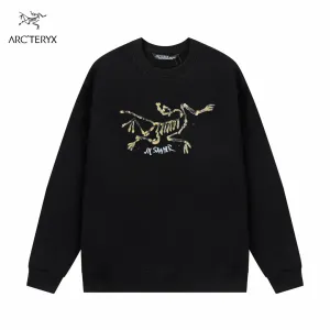 【ARCTERYX 公式旗艦店】アークテリクス 丸首の衛衣 スウェット ご好評に付き再入荷!241210 【ARCTERYX 公式旗艦店】アークテリクス 丸首の衛衣 スウェット ご好評に付き再入荷!241210