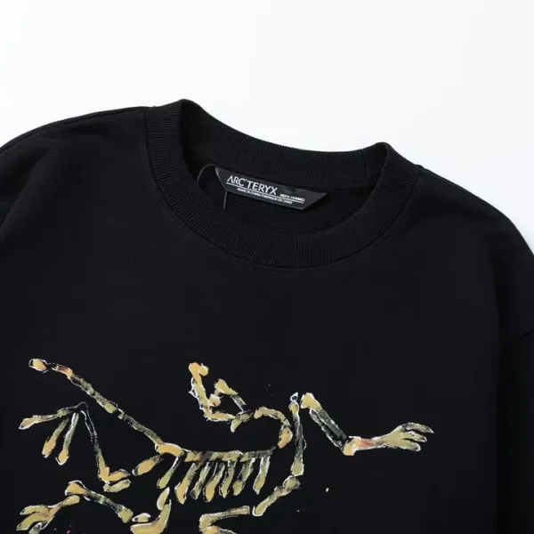 【ARCTERYX 公式旗艦店】アークテリクス  丸首の衛衣  スウェット ご好評に付き再入荷！241210