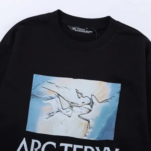 【ARCTERYX 公式旗艦店】アークテリクス  丸首の衛衣  スウェット ご好評に付き再入荷！241210