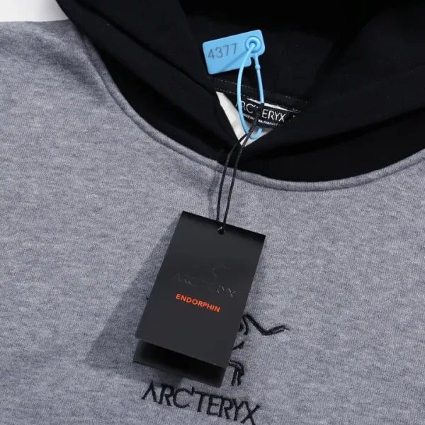 【ARCTERYX 公式旗艦店】アークテリクス パーカー スウェット ご好評に付き再入荷!241210 【ARCTERYX 公式旗艦店】アークテリクス パーカー スウェット ご好評に付き再入荷!241210