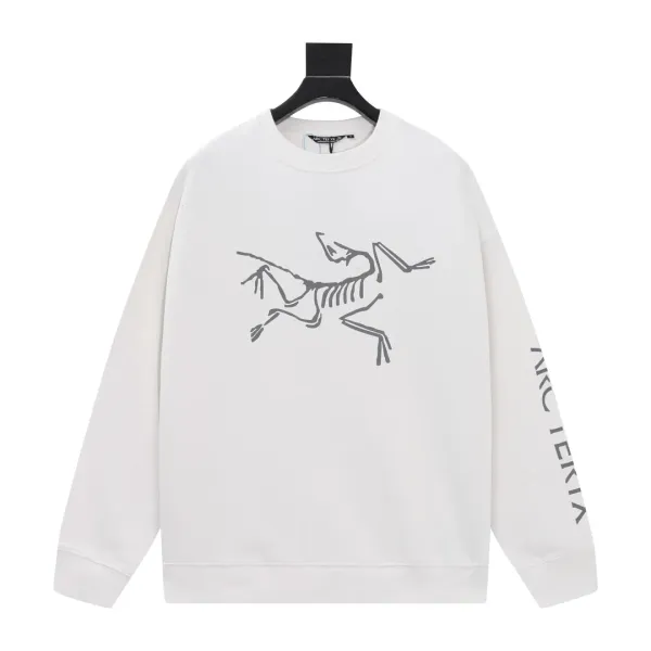 【ARCTERYX 公式旗艦店】アークテリクス 丸首の衛衣 スウェット ご好評に付き再入荷!241121 【ARCTERYX 公式旗艦店】アークテリクス 丸首の衛衣 スウェット ご好評に付き再入荷!241121