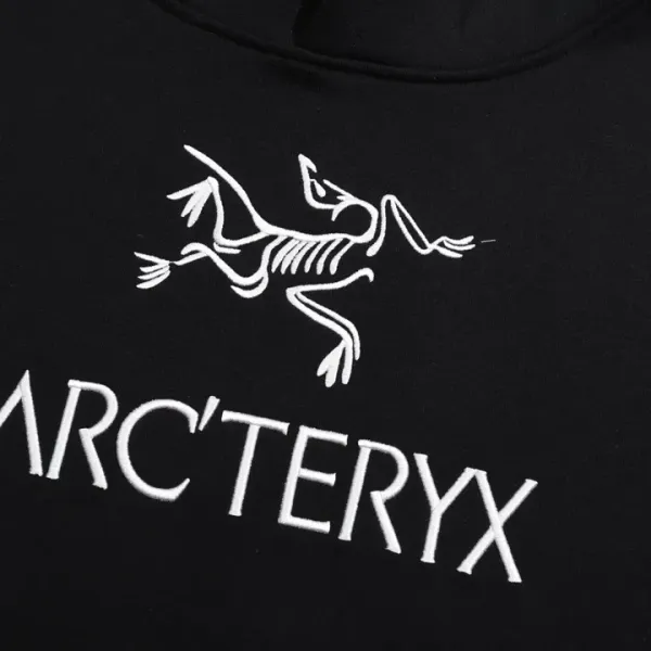 【ARCTERYX 公式旗艦店】アークテリクス パーカー スウェット ご好評に付き再入荷!241121 【ARCTERYX 公式旗艦店】アークテリクス パーカー スウェット ご好評に付き再入荷!241121