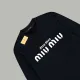 【Miumiu 公式旗艦店】ミュウミュウ  丸首の衛衣 スウェット ご好評に付き再入荷！241122