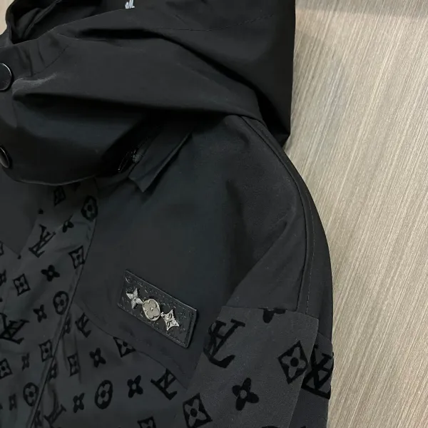 LV【LOUIS VUITTON 公式旗艦店】ルイヴィトン ジャケット着 ご好評に付き再入荷!250106 LV【LOUIS VUITTON 公式旗艦店】ルイヴィトン ジャケット着 ご好評に付き再入荷!250106