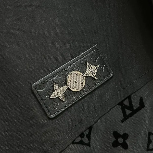 LV【LOUIS VUITTON 公式旗艦店】ルイヴィトン ジャケット着 ご好評に付き再入荷!250106 LV【LOUIS VUITTON 公式旗艦店】ルイヴィトン ジャケット着 ご好評に付き再入荷!250106