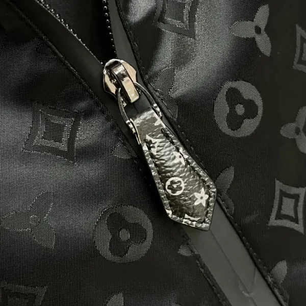 LV【LOUIS VUITTON 公式旗艦店】ルイヴィトン ジャケット着 ご好評に付き再入荷!250106 LV【LOUIS VUITTON 公式旗艦店】ルイヴィトン ジャケット着 ご好評に付き再入荷!250106