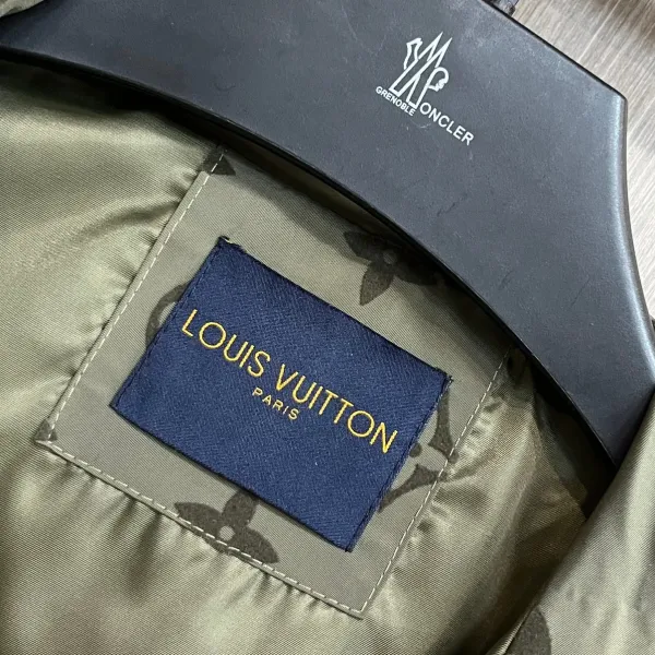 LV【LOUIS VUITTON 公式旗艦店】ルイヴィトン ジャケット着 ご好評に付き再入荷!250106 LV【LOUIS VUITTON 公式旗艦店】ルイヴィトン ジャケット着 ご好評に付き再入荷!250106
