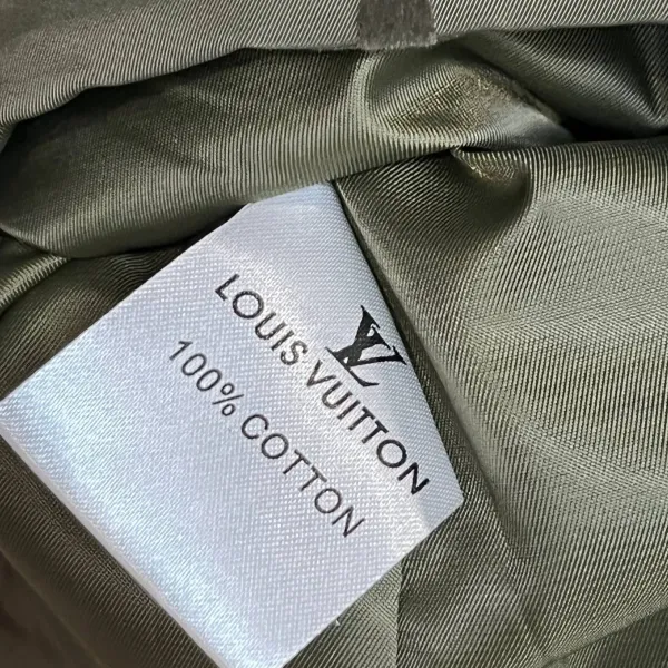 LV【LOUIS VUITTON 公式旗艦店】ルイヴィトン ジャケット着 ご好評に付き再入荷!250106 LV【LOUIS VUITTON 公式旗艦店】ルイヴィトン ジャケット着 ご好評に付き再入荷!250106