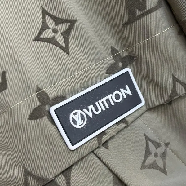 LV【LOUIS VUITTON 公式旗艦店】ルイヴィトン ジャケット着 ご好評に付き再入荷!250106 LV【LOUIS VUITTON 公式旗艦店】ルイヴィトン ジャケット着 ご好評に付き再入荷!250106