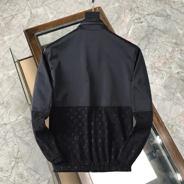 LV【LOUIS VUITTON 公式旗艦店】ルイヴィトン ジャケット着 ご好評に付き再入荷!241223 LV【LOUIS VUITTON 公式旗艦店】ルイヴィトン ジャケット着 ご好評に付き再入荷!241223