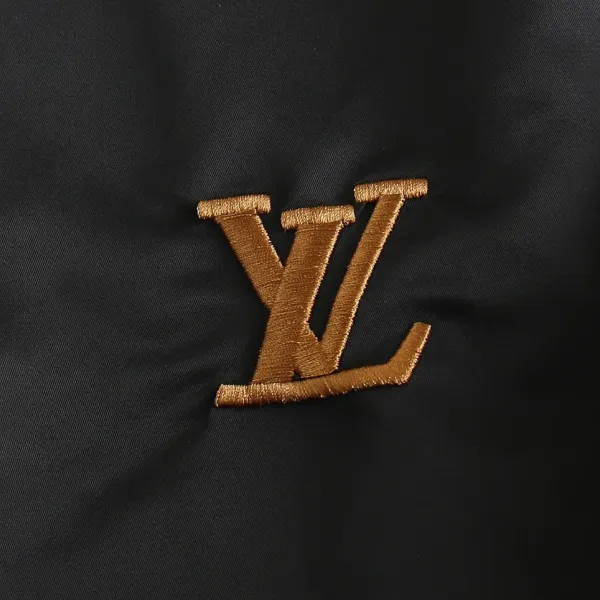 LV【LOUIS VUITTON 公式旗艦店】ルイヴィトン ジャケット着 ご好評に付き再入荷!241223 LV【LOUIS VUITTON 公式旗艦店】ルイヴィトン ジャケット着 ご好評に付き再入荷!241223
