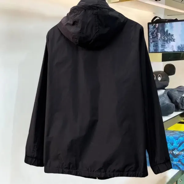 LV【LOUIS VUITTON 公式旗艦店】ルイヴィトン ジャケット着 ご好評に付き再入荷!241223 LV【LOUIS VUITTON 公式旗艦店】ルイヴィトン ジャケット着 ご好評に付き再入荷!241223