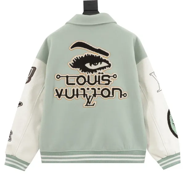 LV【LOUIS VUITTON 公式旗艦店】ルイヴィトン 野球着 ジャケット着ご好評に付き再入荷!241212 LV【LOUIS VUITTON 公式旗艦店】ルイヴィトン 野球着 ジャケット着ご好評に付き再入荷!241212