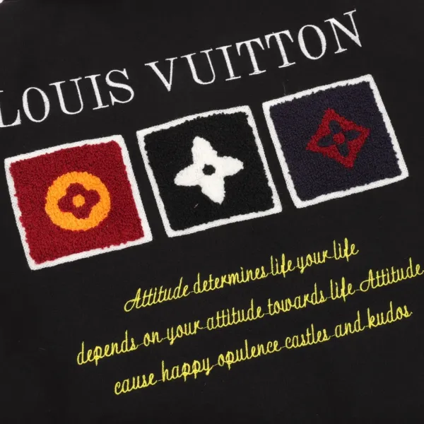 LV【LOUIS VUITTON 公式旗艦店】ルイヴィトン 野球着 ジャケット着ご好評に付き再入荷!241212 LV【LOUIS VUITTON 公式旗艦店】ルイヴィトン 野球着 ジャケット着ご好評に付き再入荷!241212