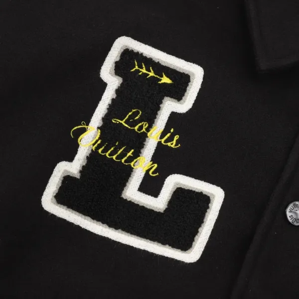 LV【LOUIS VUITTON 公式旗艦店】ルイヴィトン 野球着 ジャケット着ご好評に付き再入荷!241212 LV【LOUIS VUITTON 公式旗艦店】ルイヴィトン 野球着 ジャケット着ご好評に付き再入荷!241212