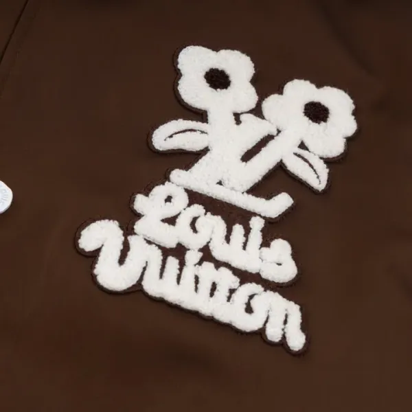 LV【LOUIS VUITTON 公式旗艦店】ルイヴィトン 野球着 ジャケット着ご好評に付き再入荷!241212 LV【LOUIS VUITTON 公式旗艦店】ルイヴィトン 野球着 ジャケット着ご好評に付き再入荷!241212