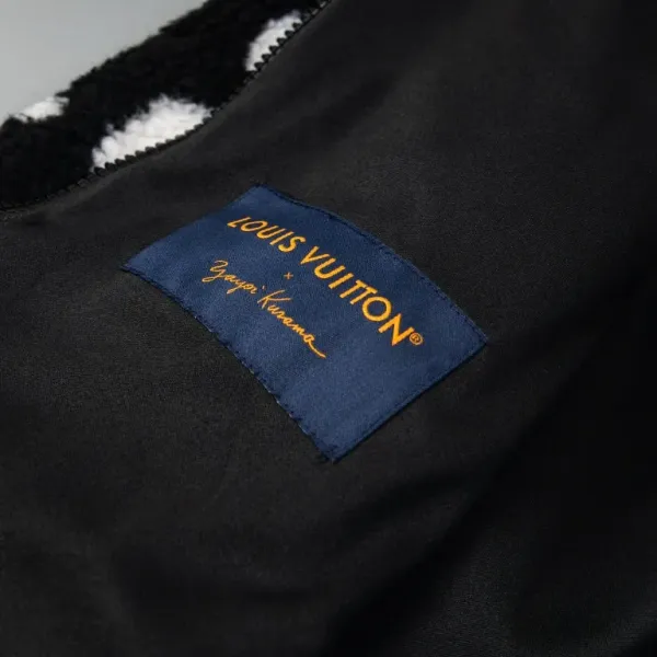 LV【LOUIS VUITTON 公式旗艦店】ルイヴィトン ジャケット着 好評に付き再入荷!241122 LV【LOUIS VUITTON 公式旗艦店】ルイヴィトン ジャケット着 好評に付き再入荷!241122
