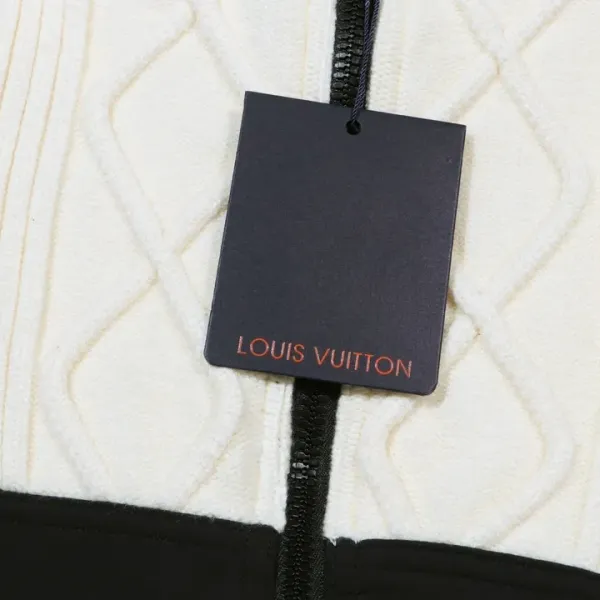 LV【LOUIS VUITTON 公式旗艦店】ルイヴィトン ジャケット着 好評に付き再入荷!241122 LV【LOUIS VUITTON 公式旗艦店】ルイヴィトン ジャケット着 好評に付き再入荷!241122